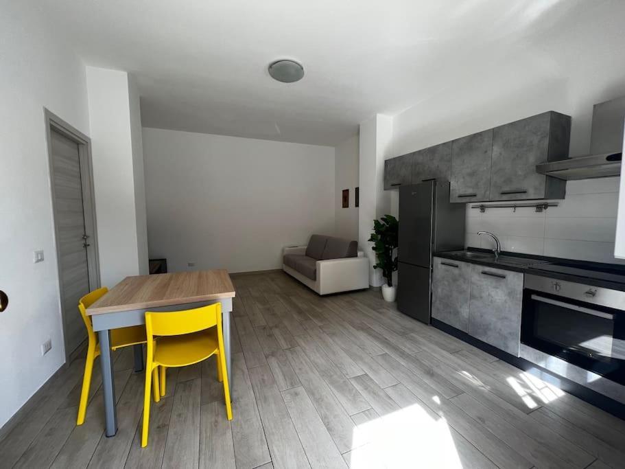 Casa vacanze Cozy House With Garden In Centocelle Metro C Roma