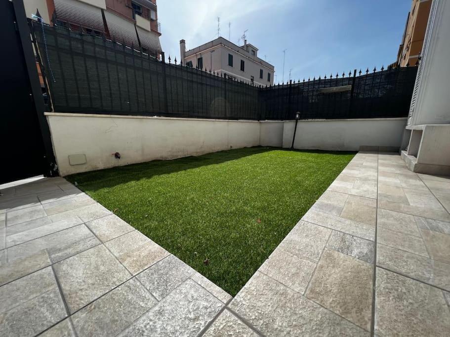 Casa vacanze Cozy House With Garden In Centocelle Metro C Roma
